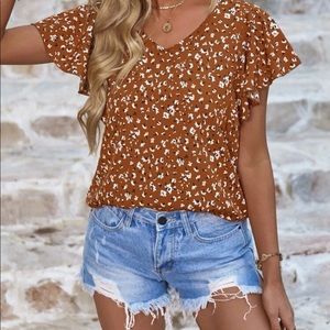 SHEIN Floral Print Butterfly Sleeve